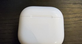 Used
													Apple AirPods 4th Gen - Active Noise Cancellation, photo 4 of 4