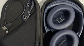 Used
													Bose QuietComfort Headphones - Blue, photo 3 of 5