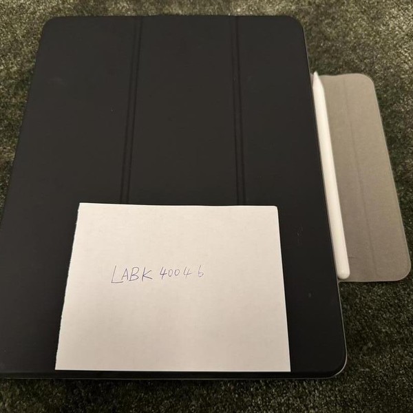 Apple iPad Pro 12.9 inch 4th Gen 2020 - Wi-Fi, 256 GB, Gray, A2229