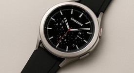 Good
													Samsung Galaxy Watch4 Classic - Unlocked, Silver, 46mm, photo 1 of 1