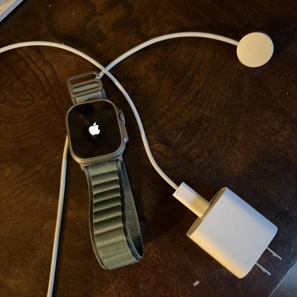 Apple Watch Ultra 49mm - AT&T, Titanium, A2622