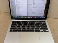 MacBook Air 2024 (M3) - 13"