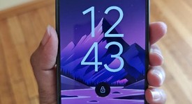 Mint
													Google Pixel 9 - Unlocked, Obsidian, 128 GB, 12 GB, G2YBB, photo 3 of 8