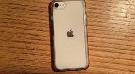 Good
													Apple iPhone SE 3rd Gen 2022 - Unlocked, Starlight, 128 GB, A2595, photo 3 of 4