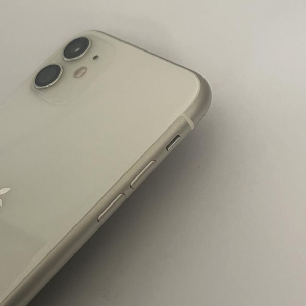 Apple iPhone 11 - Unlocked, 64 GB, White, A2111