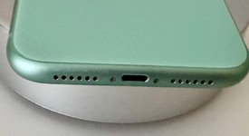 Mint
													Apple iPhone 11 - Unlocked, Green, 64 GB, A2111, photo 5 of 8