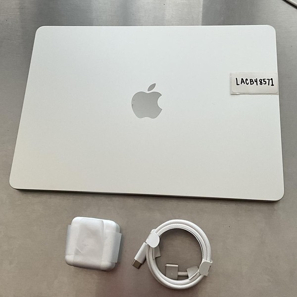 MacBook Air 2025 (M4) - 13 inch - 512 GB, Silver, 16 GB, Apple M4