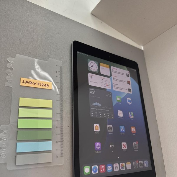 Apple iPad 9th Gen - Unlocked, 64 GB, Space Gray, A2603