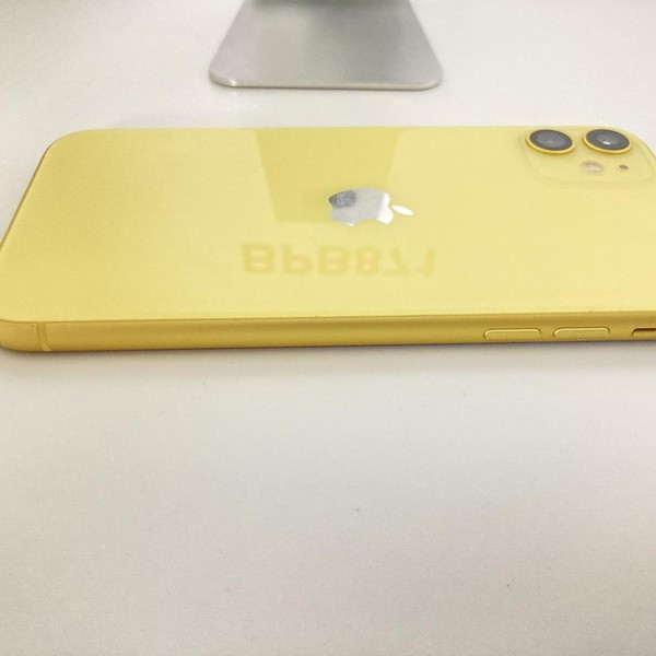 Apple iPhone 11 - Unlocked, 128 GB, Yellow, A2111