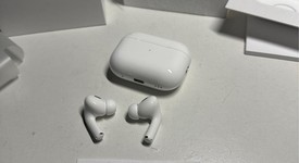 Used
													Apple AirPods Pro 2 - USB-C, photo 2 of 3