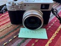 Fuji X100V