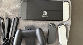 Mint
													Nintendo Switch - OLED - White, 64 GB, photo 4 of 6