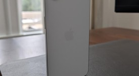 Mint
													Apple iPhone 16e - Unlocked, White, 128 GB, A3212, photo 3 of 14