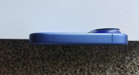 Mint
													Apple iPhone 16 - Unlocked Non-US, Ultramarine, 128 GB, A3286, photo 4 of 11