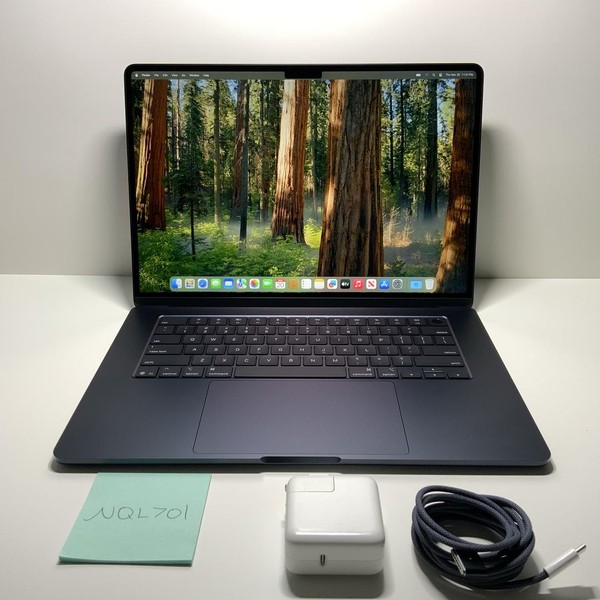 MacBook Air 2025 (M4) - 15 inch - 512 GB, Midnight, 16 GB, Apple M4