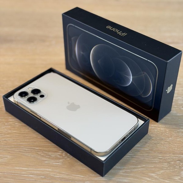 Apple iPhone 12 Pro - Unlocked, 256 GB, Gold, A2341