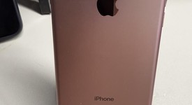 Good
													Apple iPhone 7 - Unlocked, Rose Gold, 32 GB, A1778, GSM, photo 2 of 9