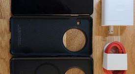 Mint
													OnePlus 13 - Unlocked, Black Eclipse, 256 GB, 12 GB, photo 1 of 8