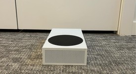 Mint
													Xbox Series S (2020) - White, 512 GB, photo 5 of 7