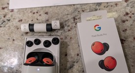 Used
													Google Pixel Buds Pro - Coral, photo 5 of 8