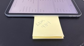 Mint
													Apple iPad 11th Gen - Unlocked, Silver, 256 GB, A3355, photo 3 of 7