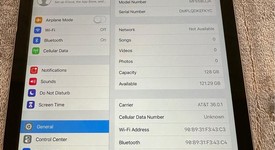 Mint
													Apple iPad Air - Unlocked, Gray, 128 GB, photo 3 of 6