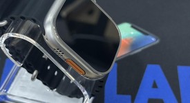 Good
													Apple Watch Ultra 49mm - Unlocked, Titanium, A2622, photo 3 of 6
