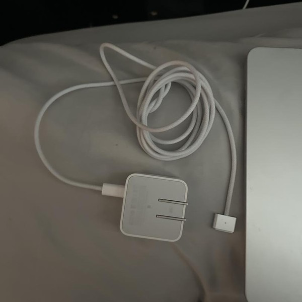 MacBook Air 2024 (M3) - 13 inch - 256 GB, Silver, 8 GB, Apple M3, 8-core GPU