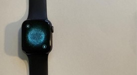 Good
													Apple Watch Series 5 40mm - Verizon, Gray, A2094 Cellular, Aluminum, photo 1 of 3