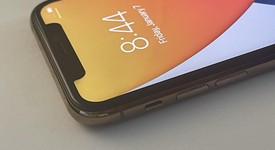Good
													Apple iPhone 11 Pro - Unlocked, Gold, 64 GB, A2160, photo 4 of 12