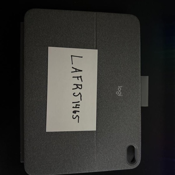 Logitech Combo Touch for iPad Pro - Gray, M4 11 inch