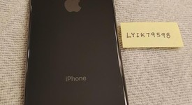 Good
													Apple iPhone Xs - Unlocked, Gray, 64 GB, A1920, photo 4 of 4