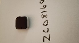 Good
													Apple Watch Series 5 40mm - Silver, A2092 - GPS, Aluminum, photo 1 of 4
