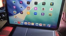 Mint
													Apple iPad 10th Gen - Wi-Fi, Silver, 64 GB, A2696, photo 4 of 13