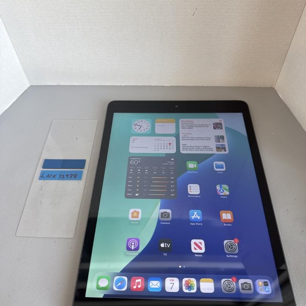 Apple iPad (9th Gen) - Wi-Fi, 256 GB, Gray, A2602