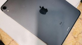 Mint
													Apple iPad Pro 11" 2018 - Verizon, Gray, 64 GB, A2013, photo 2 of 5