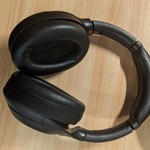 Used Sony WH-1000XM4 - Black