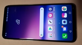 Good
													LG V30 - Rogers, Silver, 64 GB, H933, photo 2 of 9