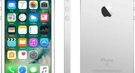 Mint
													Apple iPhone SE 1st Gen 2016 - Unlocked, Silver, 32 GB, A1662, photo 1 of 2