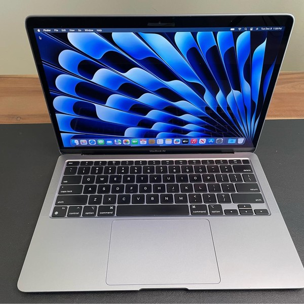 MacBook Air 2020 - 13 inch - 256 GB, Gray, 8 GB, Apple M1