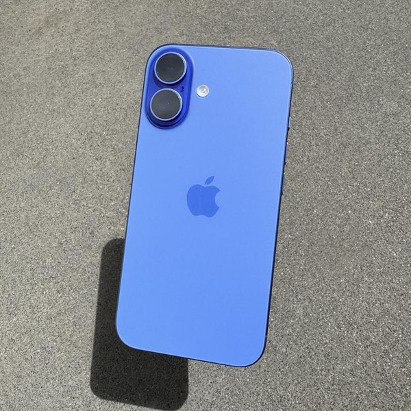 Apple iPhone 16 - Unlocked, 256 GB, Ultramarine, A3081