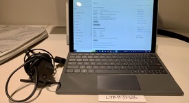 Good
													Microsoft Surface Pro 5 (2017) - Wi-Fi, Silver, 256 GB, 8 GB, photo 1 of 5