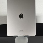 Good Apple iPad Air 11 inch (M2) 2024 - Wi-Fi, 128 GB, Starlight, A2902