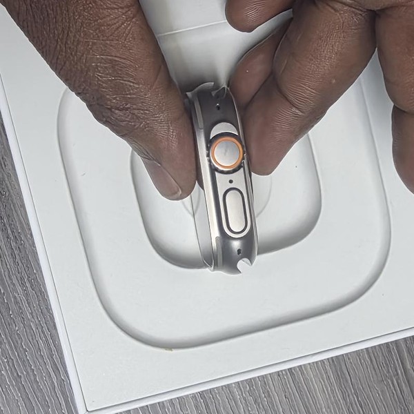 Apple Watch Ultra 2 49mm - Unlocked, Natural, A2986