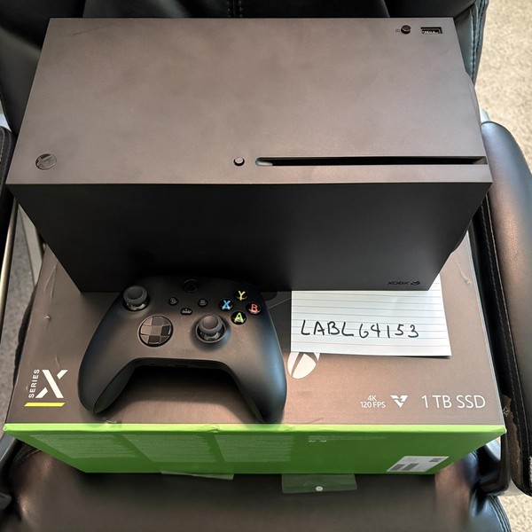 Xbox Series X (2020) - 1 TB, Black, standard