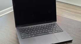 Mint
													MacBook Pro 2024 - 14" - Apple M4, Space Black, 512 GB, 16 GB, photo 2 of 9