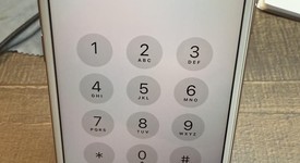 Good
													Apple iPhone 8 - Unlocked, Gold, 64 GB, A1905, GSM, photo 2 of 9