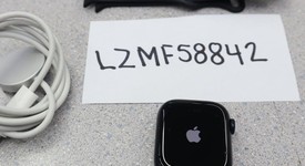 Good
													Apple Watch Series 7 41mm - Unlocked, Midnight, A2475 - Cellular, Aluminum, photo 1 of 10