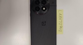 Mint
													OnePlus 13 - Unlocked, Black Eclipse, 512 GB, 16 GB, photo 1 of 9