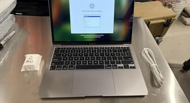 Fair
													MacBook Air 2020 - 13" - I3, Gray, 128 GB, 8 GB, photo 1 of 6